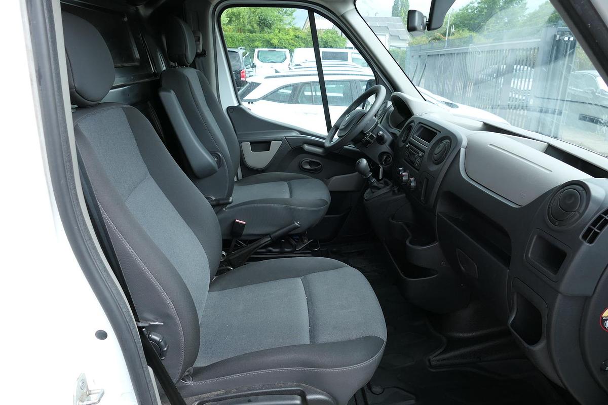 Gebraucht Renault Master 130 dCi L3H2 Euro6 KLIMA COC Regal