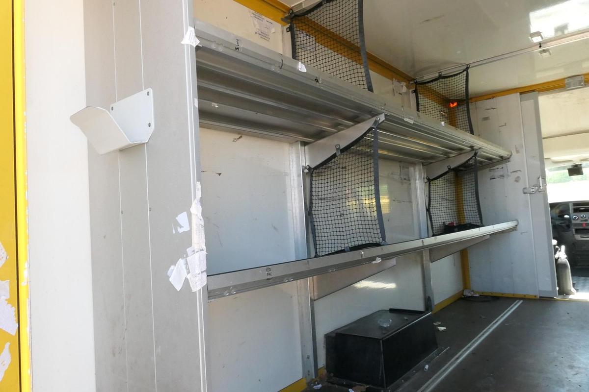 Gebraucht Iveco Daily 35 S11 C30C AUTOMATIK KAMERA Regale LUFT DURCHGANG EURO-5 CoC