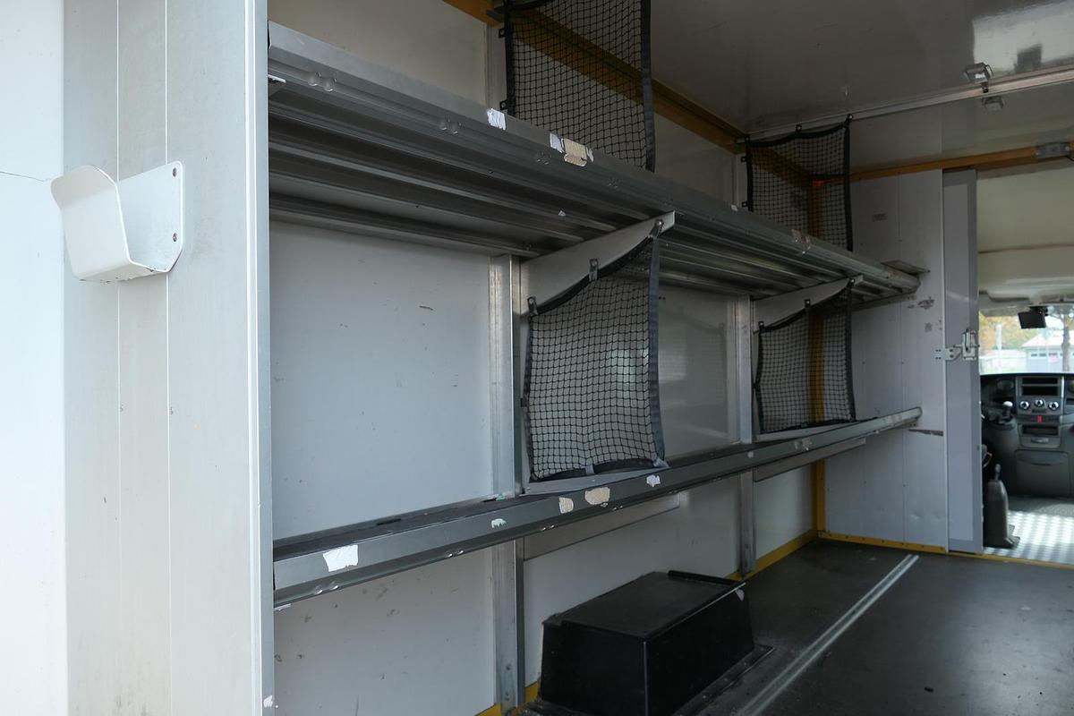 Gebraucht Iveco Daily 35 S11 C30C AUTOMATIK KAMERA Regale LUFT DURCHGANG EURO-5 CoC