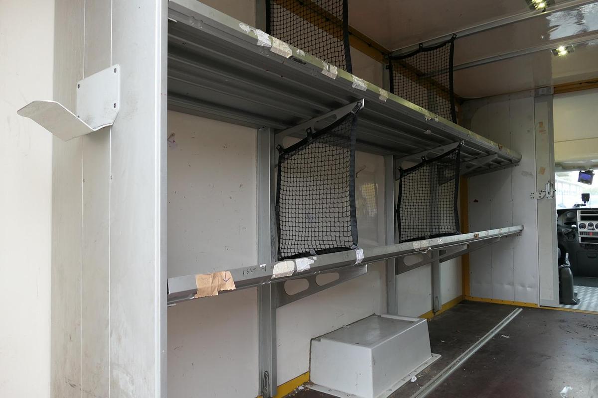 Gebraucht Iveco Daily 35 S11 C30C AUTOMATIK KAMERA MAXI Regale DURCHGANG