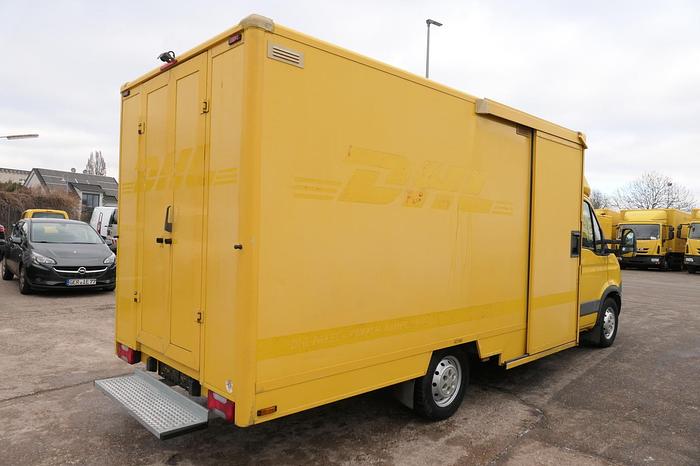 Gebraucht Iveco Daily 35 S11 C30C AUTOMATIK KAMERA Regale LUFT DURCHGANG EURO-5 CoC