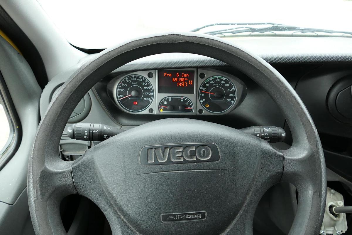 Gebraucht Iveco Daily 35 S11 C30C AUTOMATIK KAMERA MAXI Regale DURCHGANG