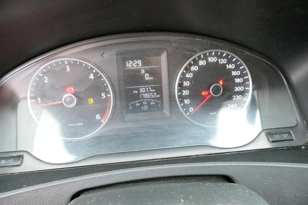 Gebraucht Volkswagen T5 Transporter 2.0 TDI PARKTRONIK EURO-5 2xSCHIEBETÜR CoC