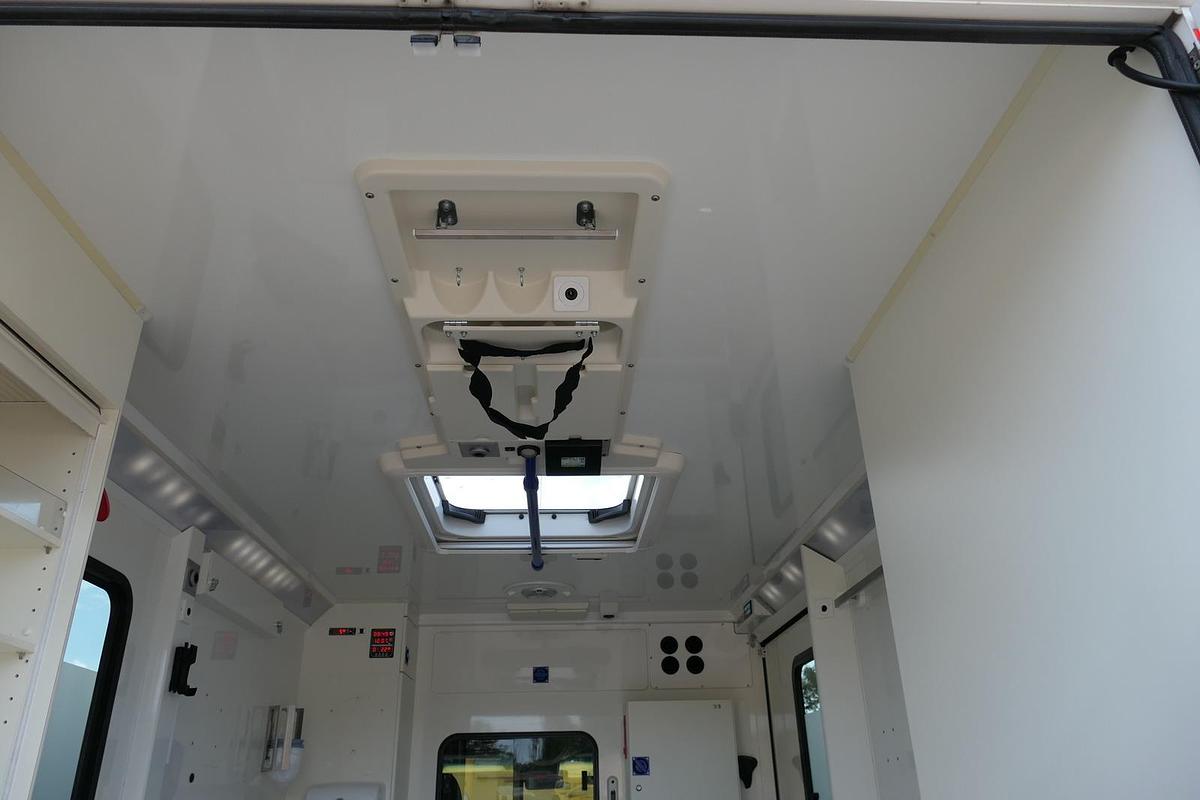 Gebraucht Mercedes-Benz 319 Sprinter 6-Zylinder Rettungswagen  Strobel