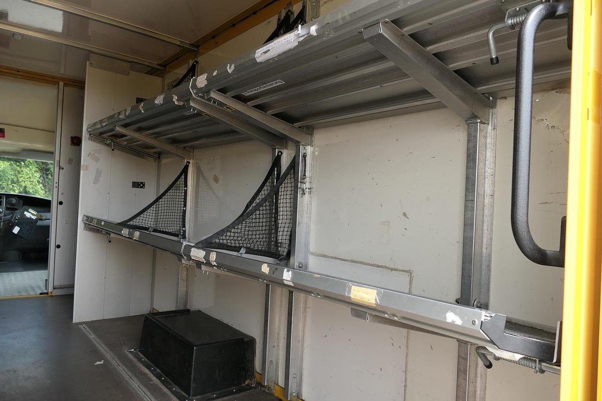 Gebraucht Iveco Daily 35 S11 C30C AUTOMATIK KAMERA Regale LUFT DURCHGANG EURO-5 CoC