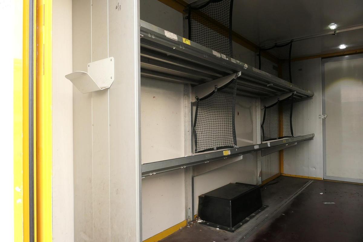 Gebraucht Iveco Daily 35 S11 C30C AUTOMATIK KAMERA Regale LUFT DURCHGANG EURO-5 CoC