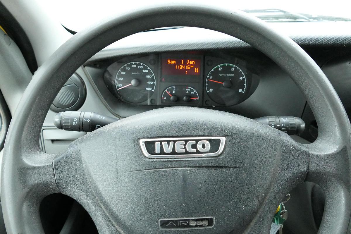 Gebraucht Iveco Daily 35 S11 C30C AUTOMATIK KAMERA MAXI Regale LUFT - EURO 5 - CoC