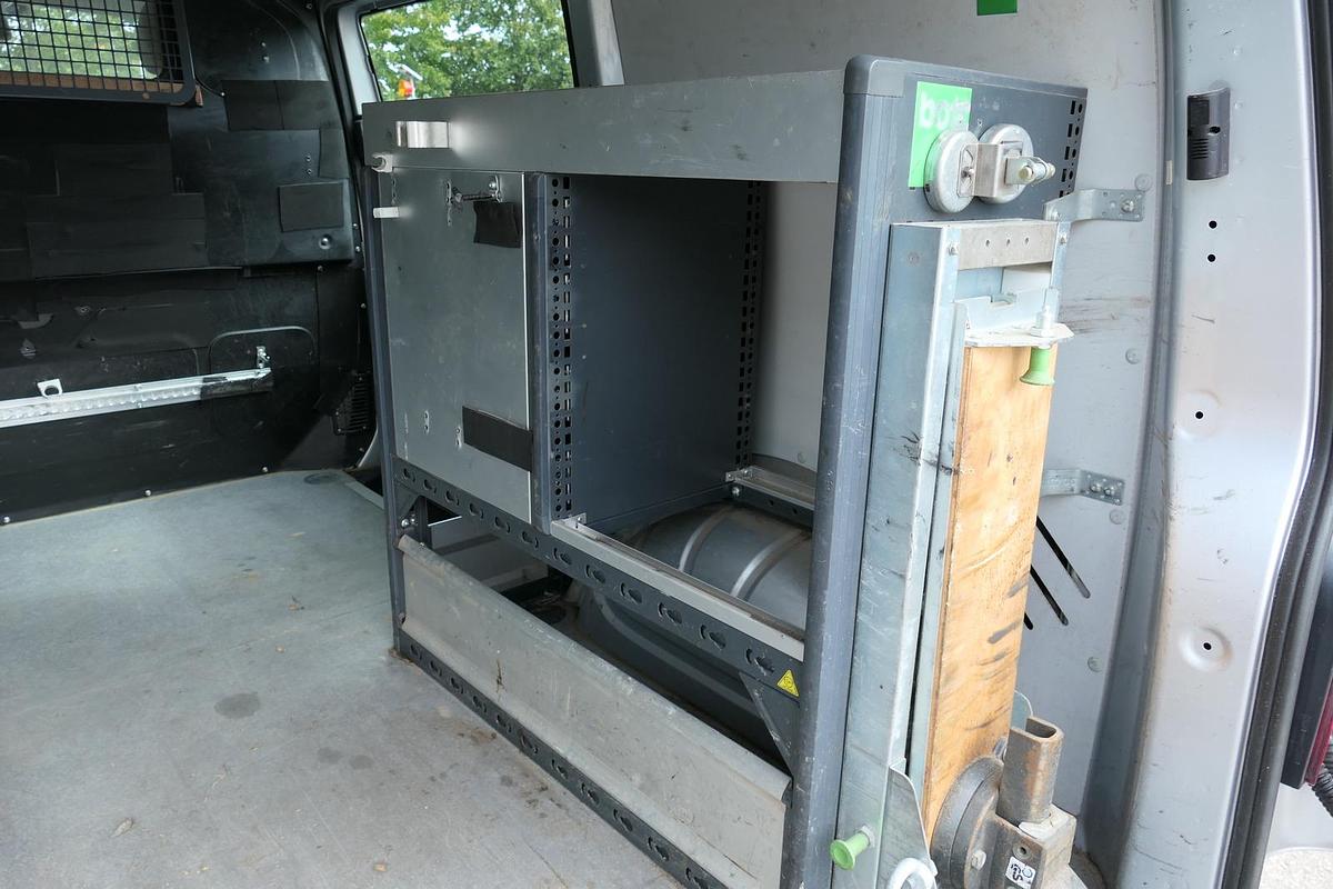 Gebraucht Volkswagen T5 Transporter 2.0 TDI 4Motion Flügeltür Klima AHK Standheizung