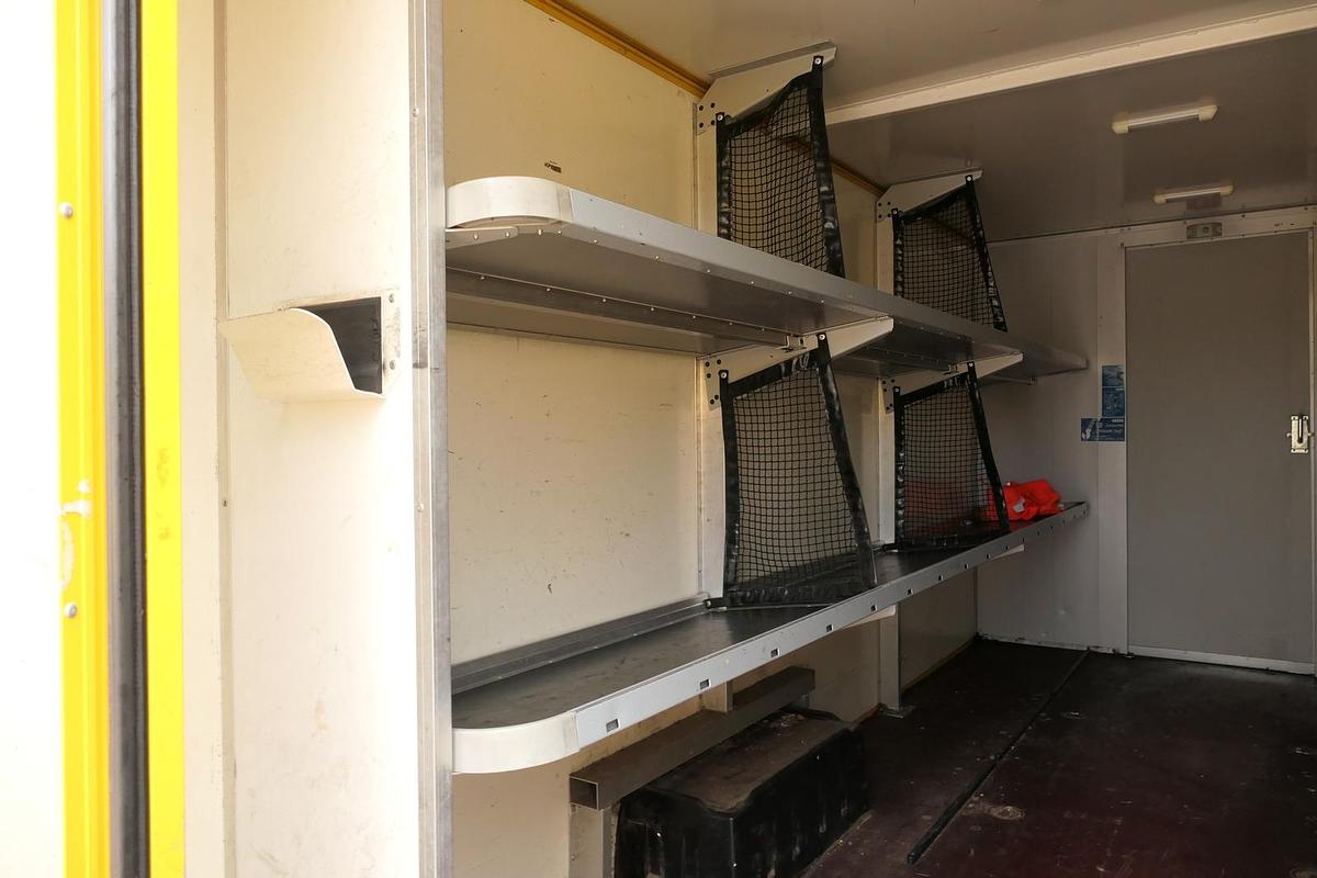 Gebraucht Mercedes-Benz SPRINTER 310 CDI MAXI EURO-5 KOFFER DURCHGANG REGALE KAMERA