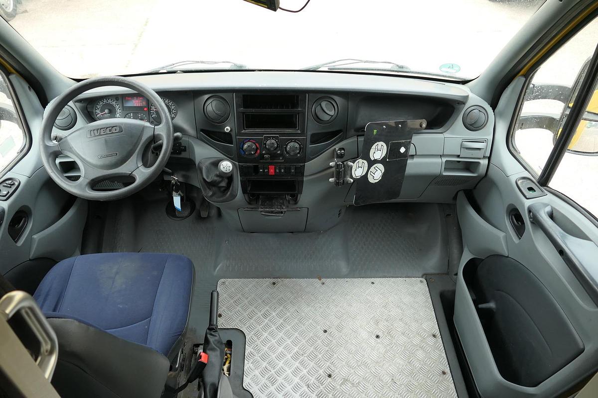 Gebraucht Iveco Daily 35 S12 C30C AUTOMATIK KAMERA MAXI Regale DURCHGANG