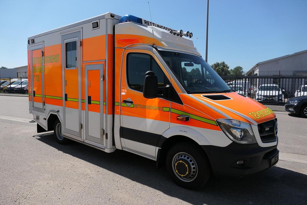 Gebraucht Mercedes-Benz Sprinter 519 CDI Klima Krankenwagen