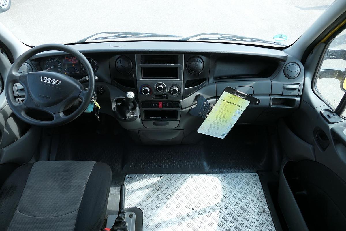 Gebraucht Iveco Daily 35 S11 C30C KURZ AUTOMATIK KAMERA Regale LUFT DURCHGANG EURO-5 CoC