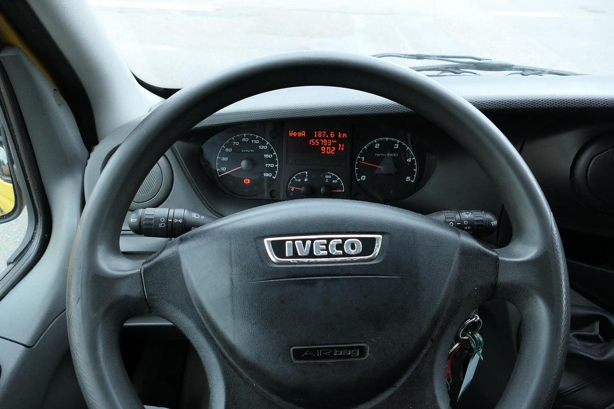 Gebraucht Iveco Daily 35 S11 C30C AUTOMATIK KAMERA MAXI KAMERA Regale LUFT - EURO 5 - CoC