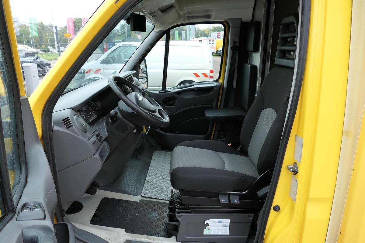 Gebraucht Iveco Daily 35 S11 C30C AUTOMATIK KAMERA Regale LUFT DURCHGANG EURO-5 CoC