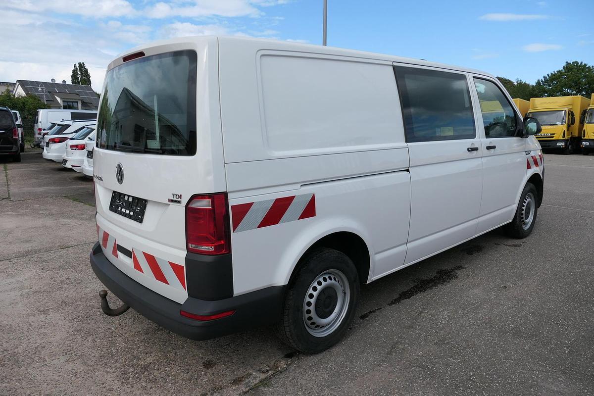 Gebraucht Volkswagen T6 Transporter 2.0 TDI 4Motion lang 3Sitzer AHK Werkstatteinbauten - KLIMA