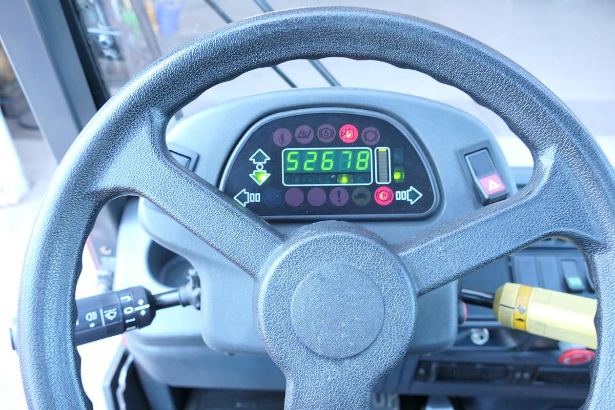 Gebraucht Linde P250 Schlepper AHK Batterie 24/2021 Schiebetüren