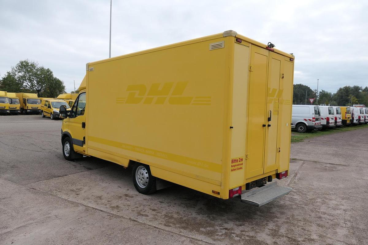 Gebraucht Iveco Daily 35 S11 C30C AUTOMATIK KAMERA Regale LUFT DURCHGANG EURO-5 CoC