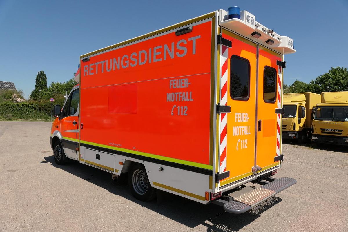Gebraucht Mercedes-Benz Sprinter 519 CDI Klima Krankenwagen