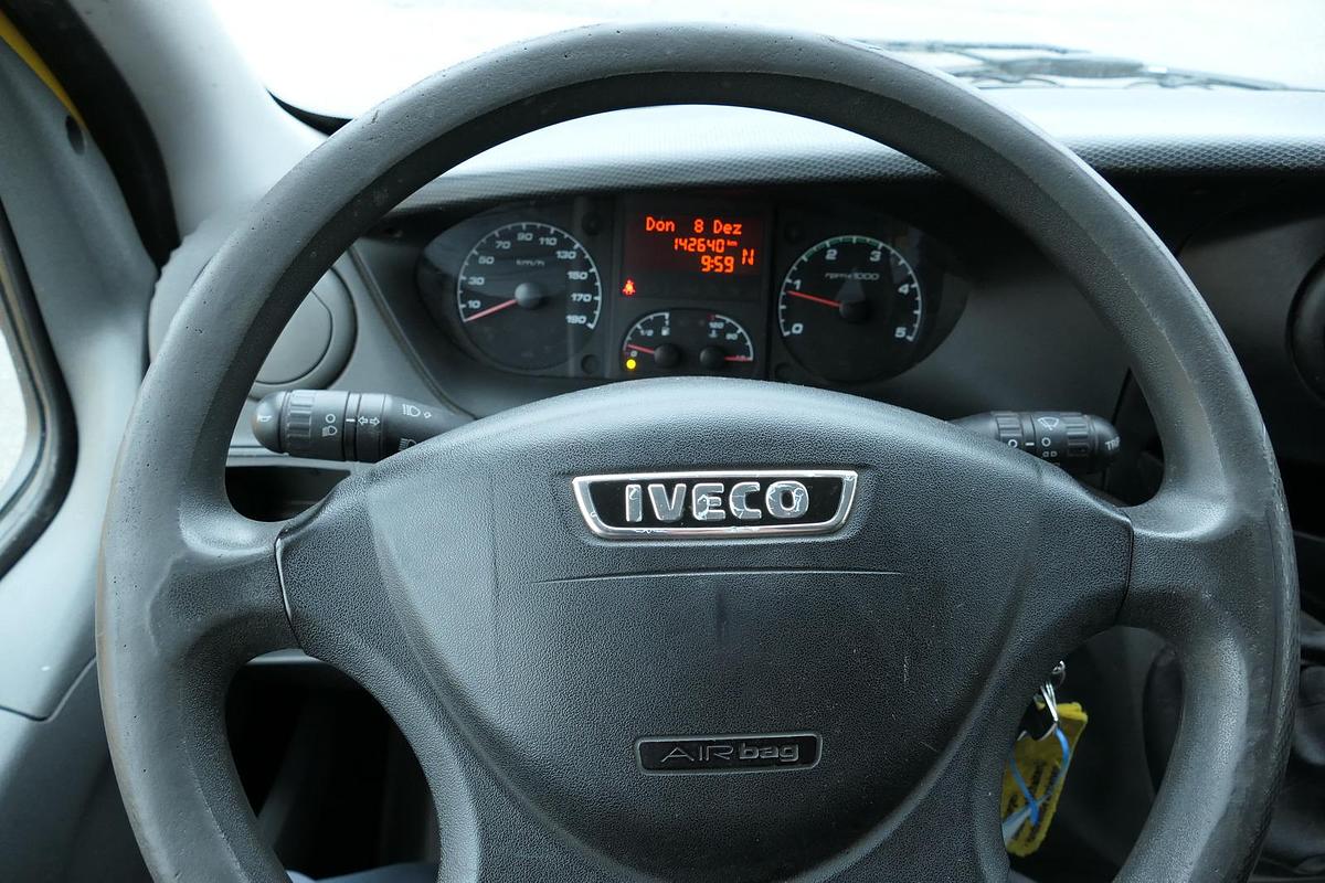 Gebraucht Iveco Daily 35 S11 C30C AUTOMATIK KAMERA Regale LUFT DURCHGANG EURO-5 CoC
