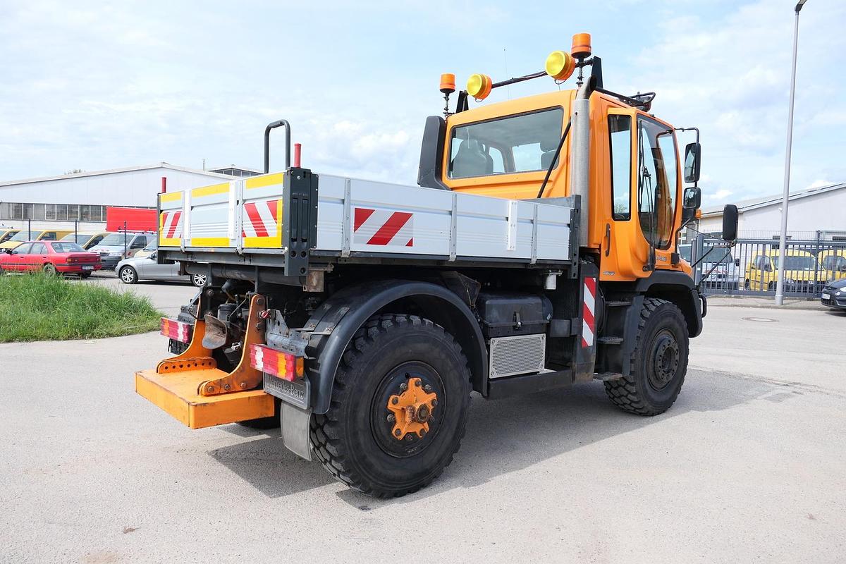 Gebraucht Unimog U400  405/12 AHK KLIMA ZAPFWELLE vorn SFZ KOMMUNALHYDRAULIK EURO-5