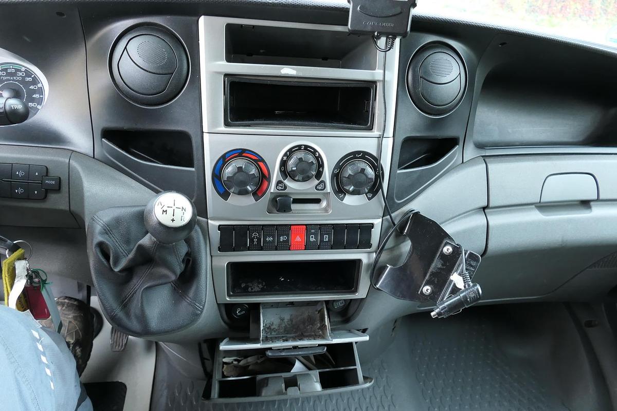 Gebraucht Iveco Daily 35 S11 C30C AUTOMATIK KAMERA MAXI Regale DURCHGANG