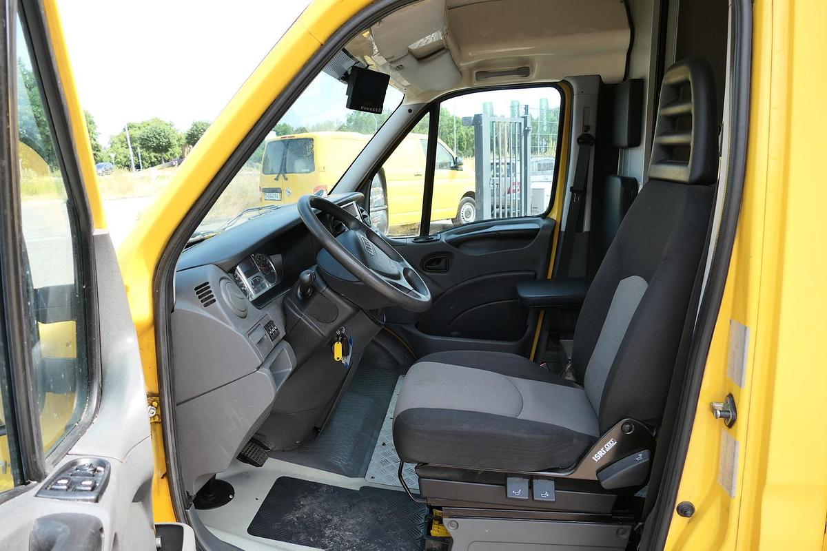Gebraucht Iveco Daily 35 S11 C30C AUTOMATIK KAMERA MAXI Regale LUFT DURCHGANG