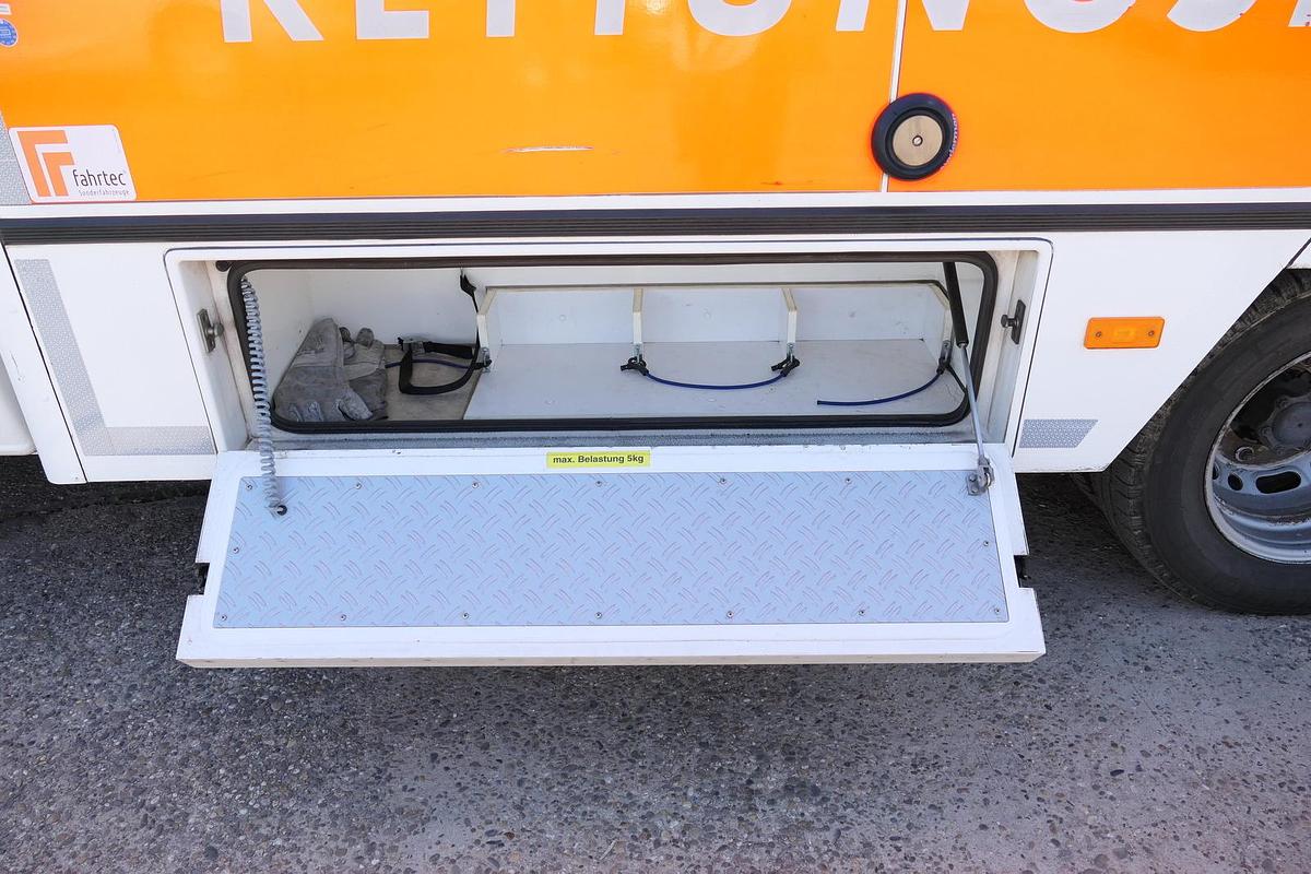 Gebraucht Mercedes-Benz Sprinter 519 CDI Klima Krankenwagen Fahrtec Aufbau