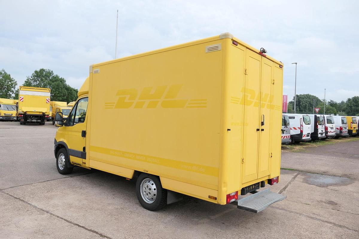 Gebraucht Iveco Daily 35 S11 C30C Kurz AUTOMATIK KAMERA Regale LUFT DURCHGANG EURO-5 CoC