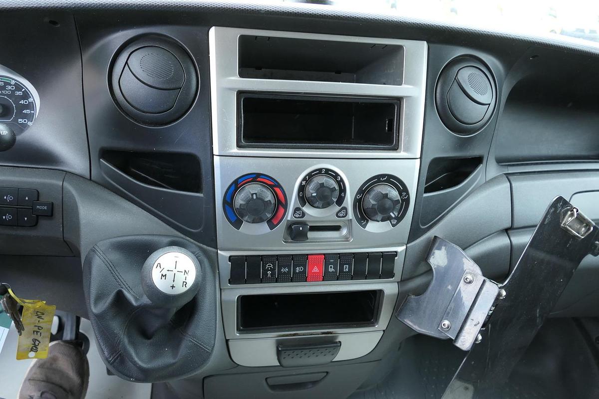 Gebraucht Iveco Daily 35 S11 C30C AUTOMATIK KAMERA MAXI Regale DURCHGANG