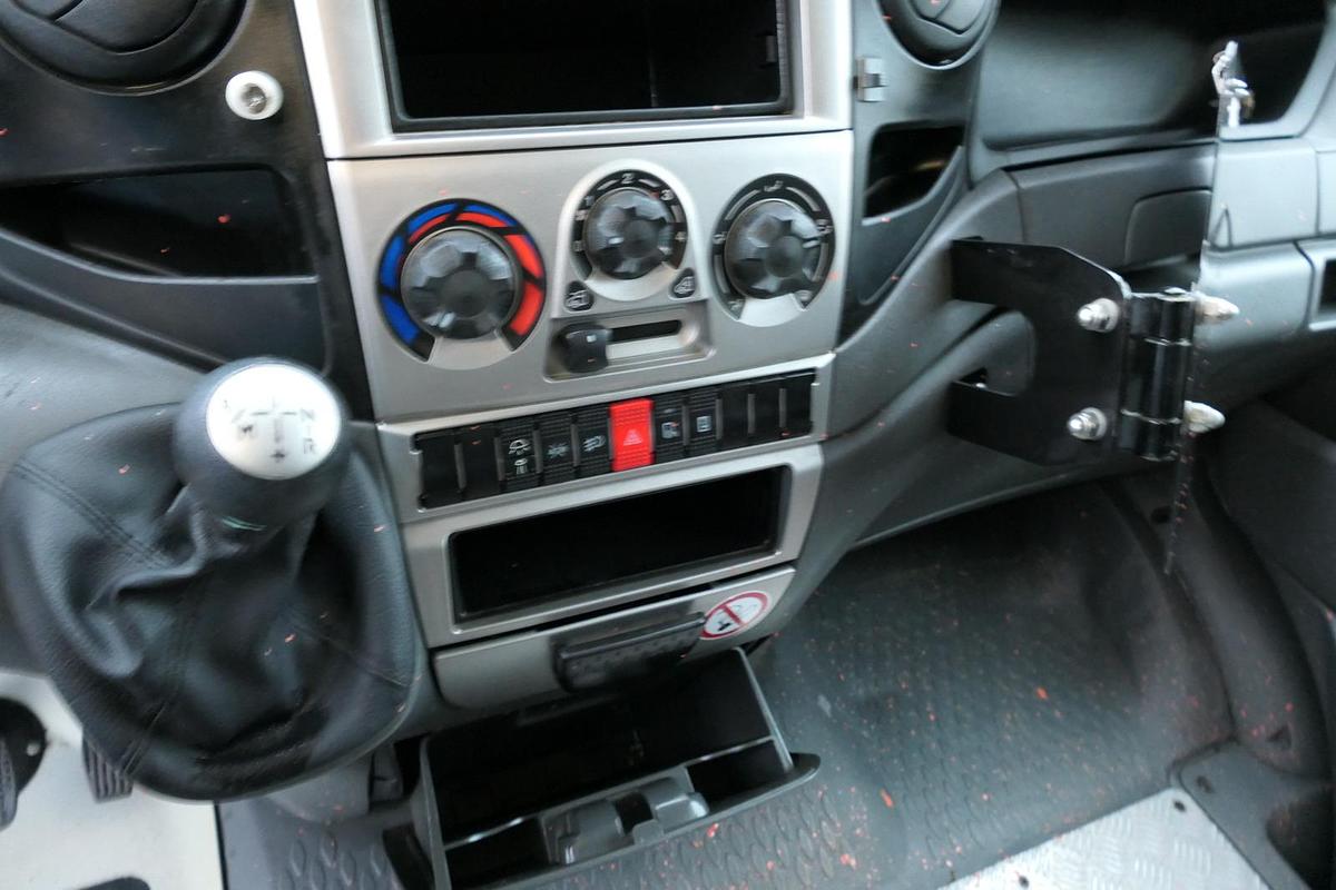 Gebraucht Iveco Daily 35 S11 C30C AUTOMATIK KAMERA MAXI Regale DURCHGANG