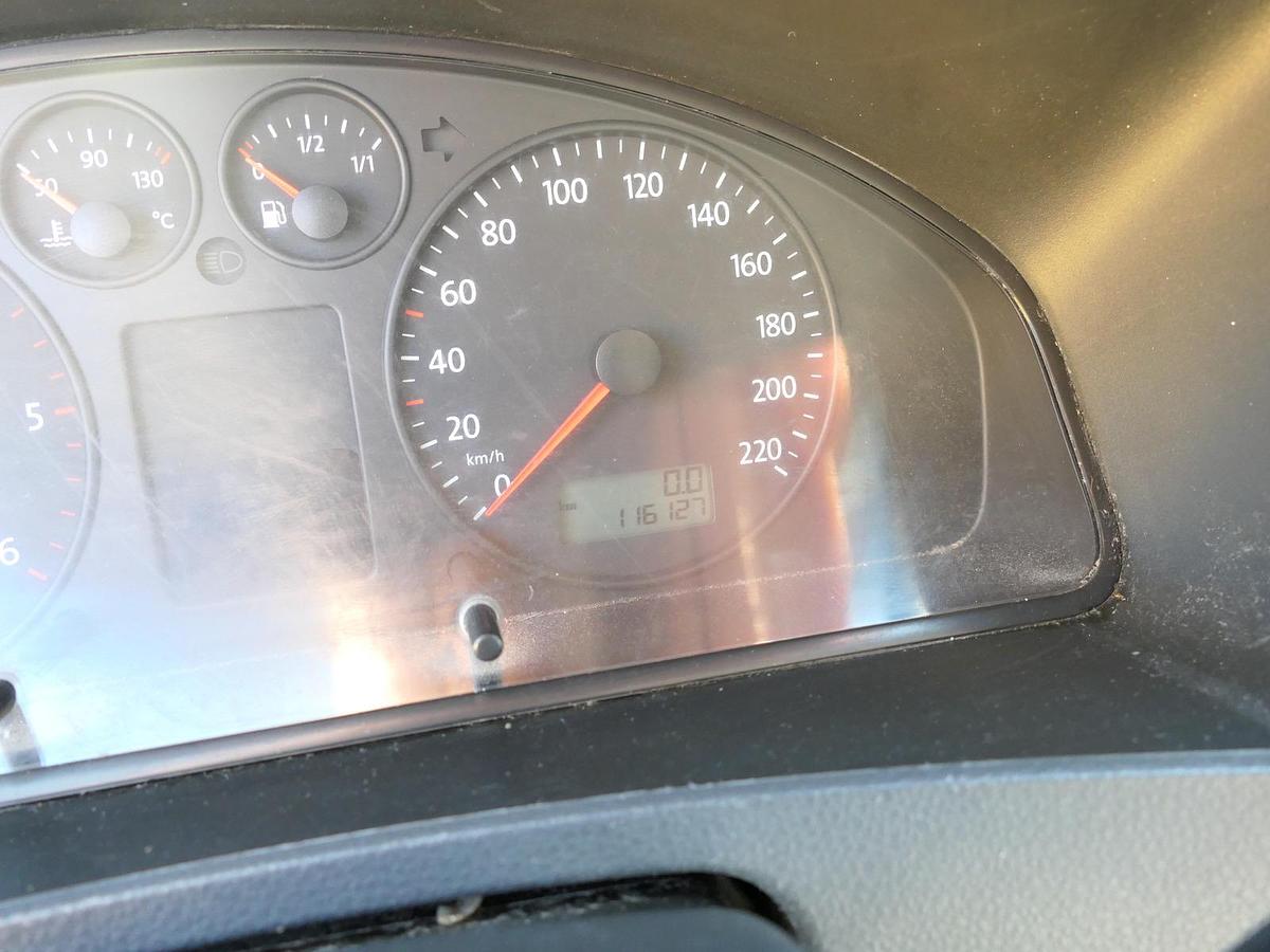 Gebraucht Volkswagen T5 Transporter 1.9 TDI 2-Sitzer PARKTRONIK 2xSCHIEBETÜR