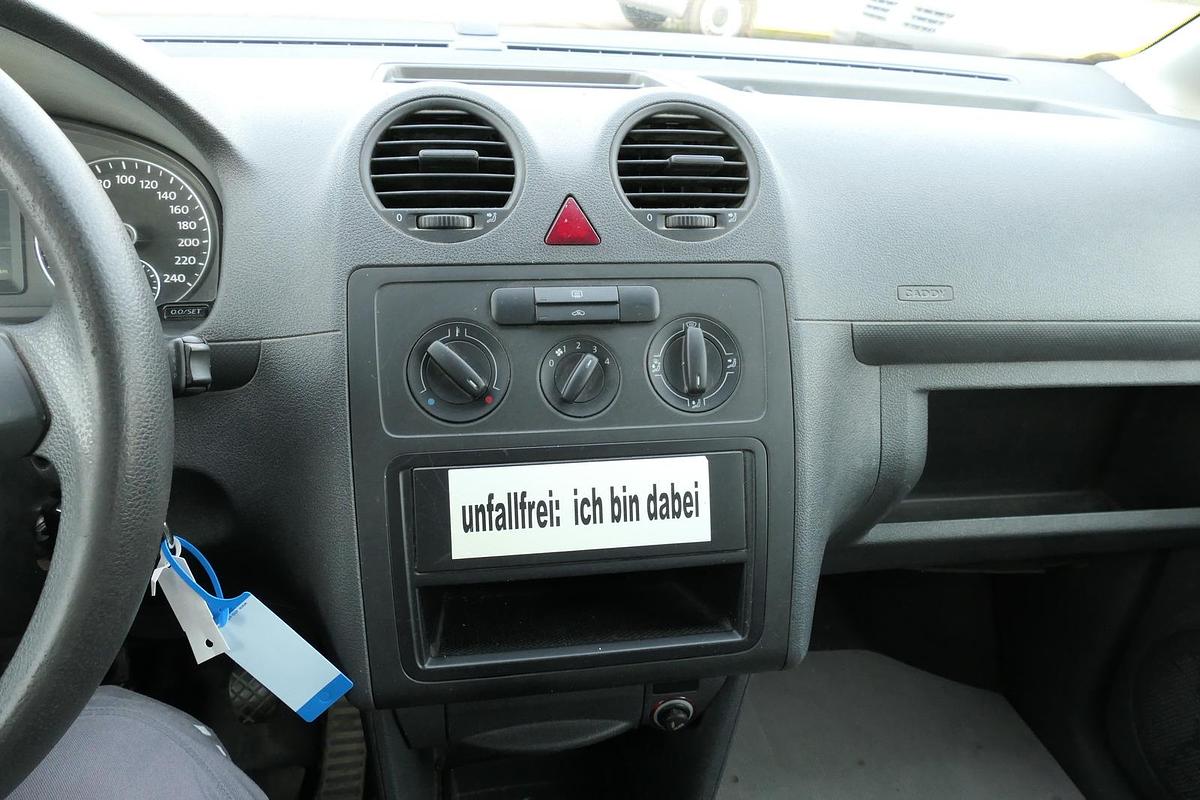 Gebraucht Volkswagen Caddy 2.0 TDI 2-Sitzer EURO-5 PARKTRONIK 6-GANG 2xSCHIEBETÜR CoC