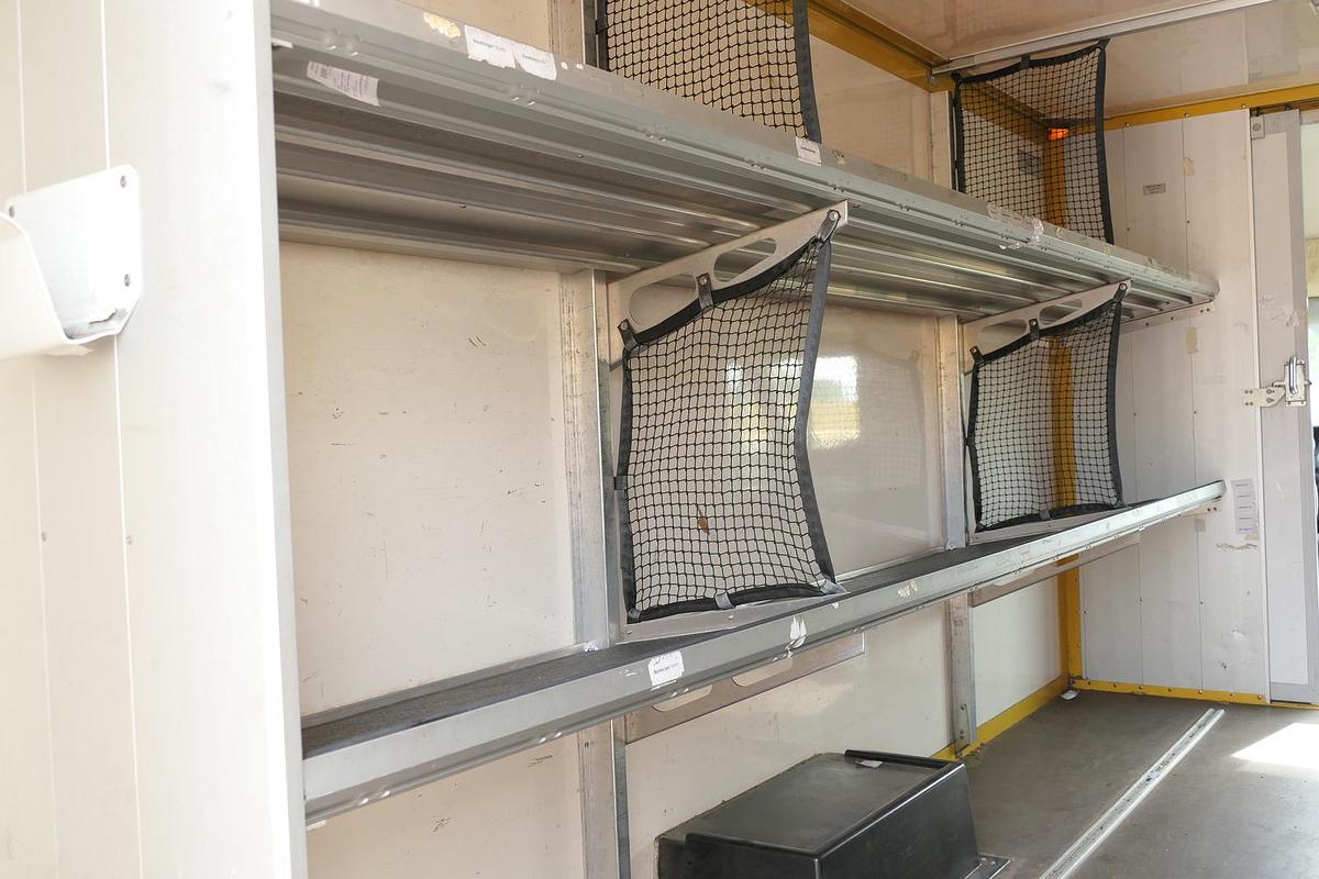 Gebraucht Iveco Daily 35 S11 C30C AUTOMATIK KAMERA Regale LUFT DURCHGANG EURO-5 CoC