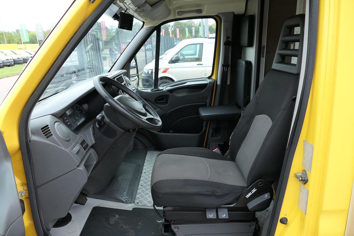 Gebraucht Iveco Daily 35 S11 C30C AUTOMATIK KAMERA Regale LUFT DURCHGANG EURO-5 CoC