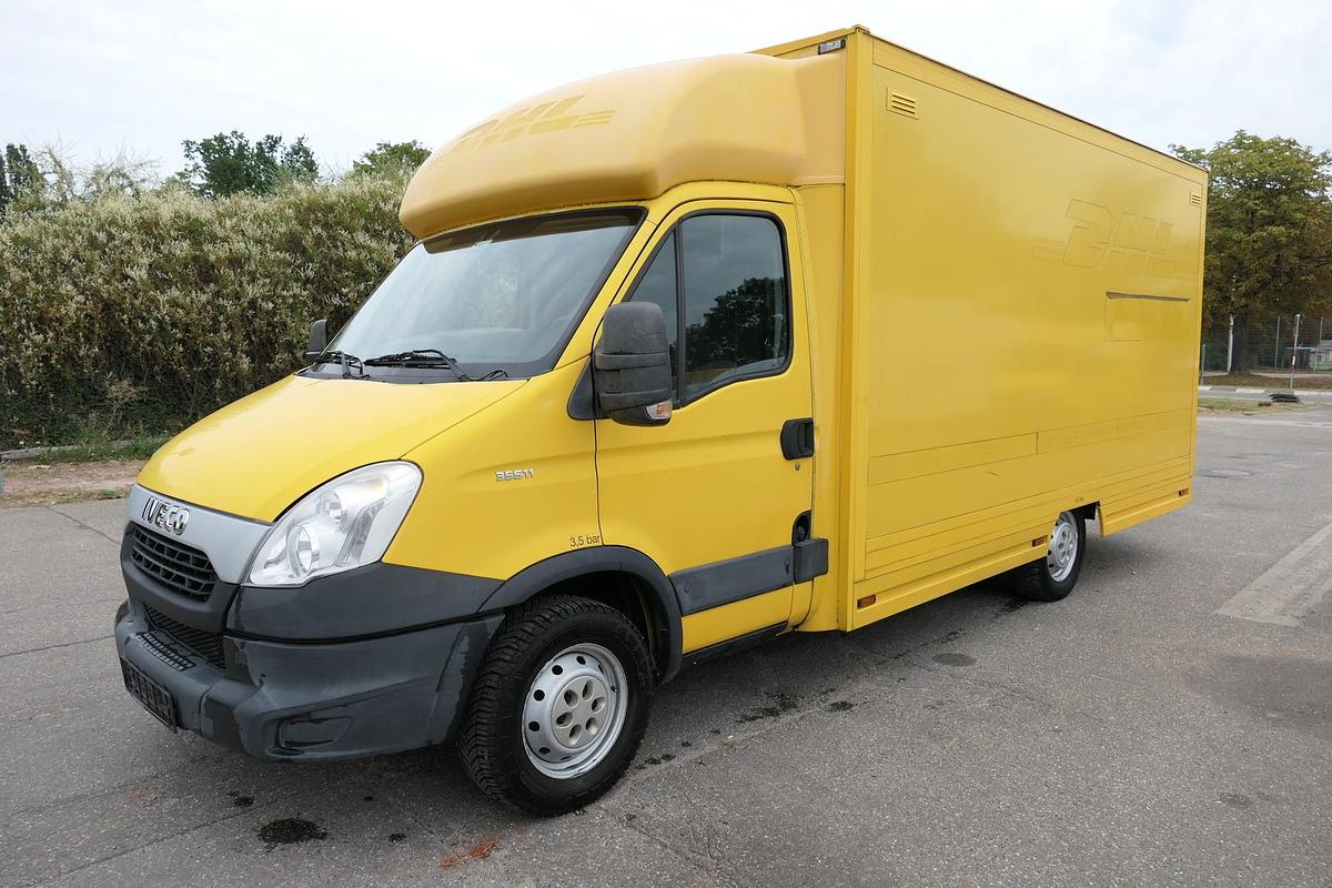 Gebraucht Iveco Daily 35 S11 C30C AUTOMATIK KAMERA Regale LUFT DURCHGANG EURO-5 CoC