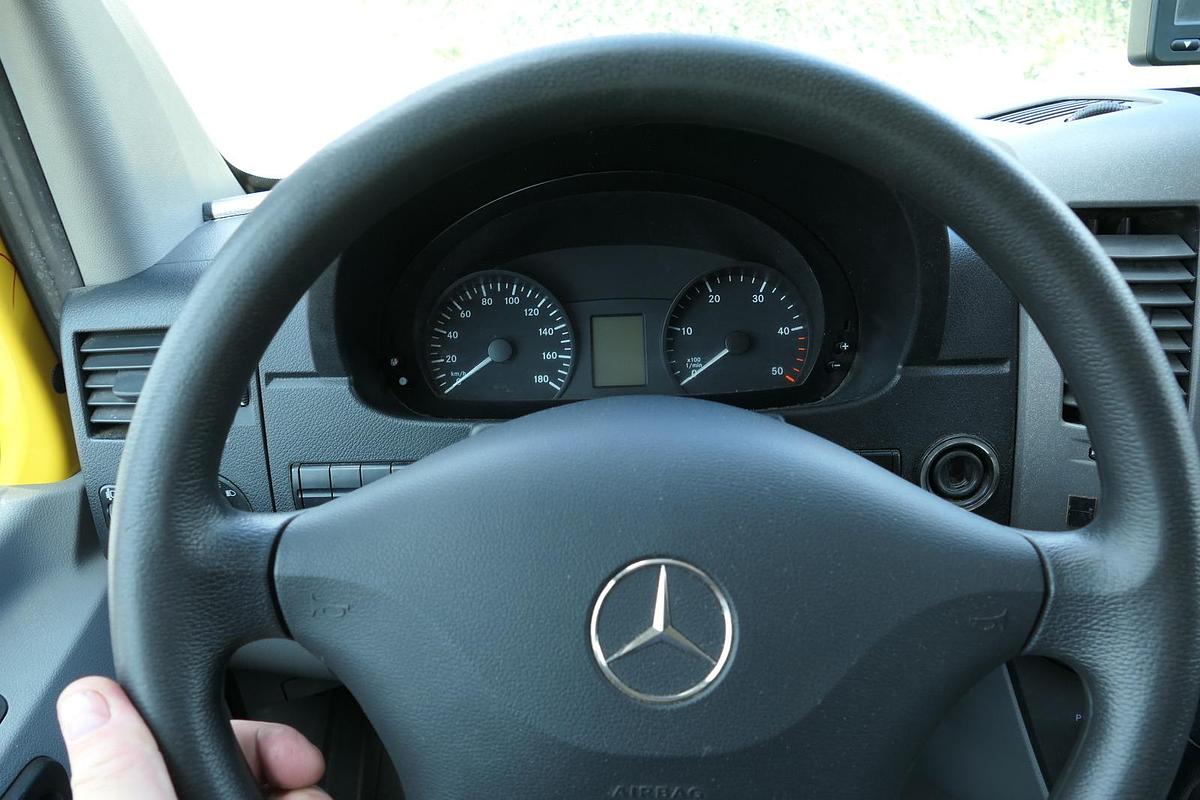Gebraucht Mercedes-Benz SPRINTER 310 CDI MAXI EURO-5 KOFFER REGALE KAMERA DURCHGANG