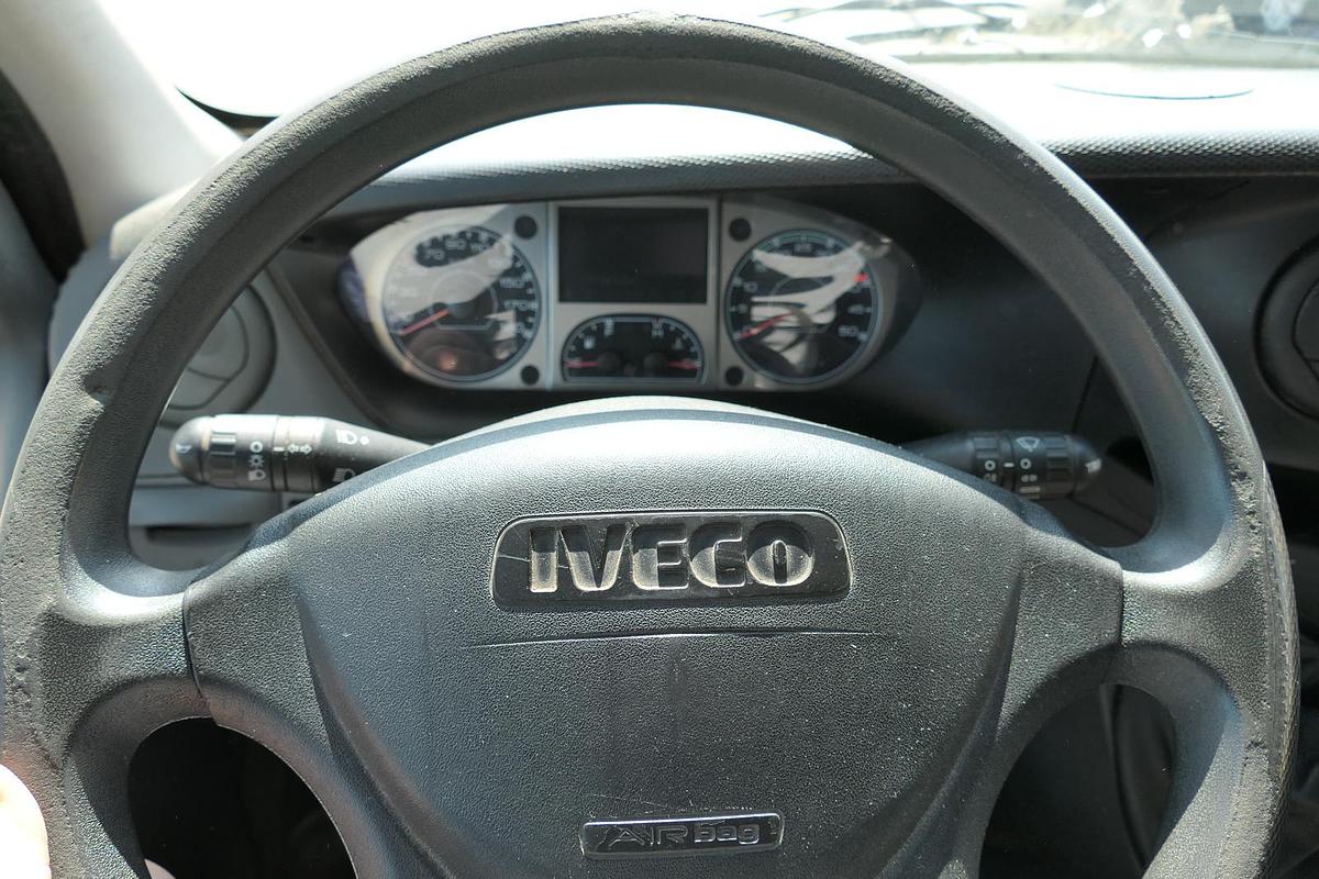 Gebraucht Iveco Daily 35 S11 C30C AUTOMATIK KAMERA MAXI Regale LUFT DURCHGANG