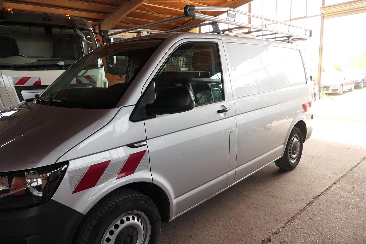 Gebraucht Volkswagen T6 Transporter 2.0 TDI 4Motion Standheizung AHK KLIMA WERKSTATTEINBAUTEN