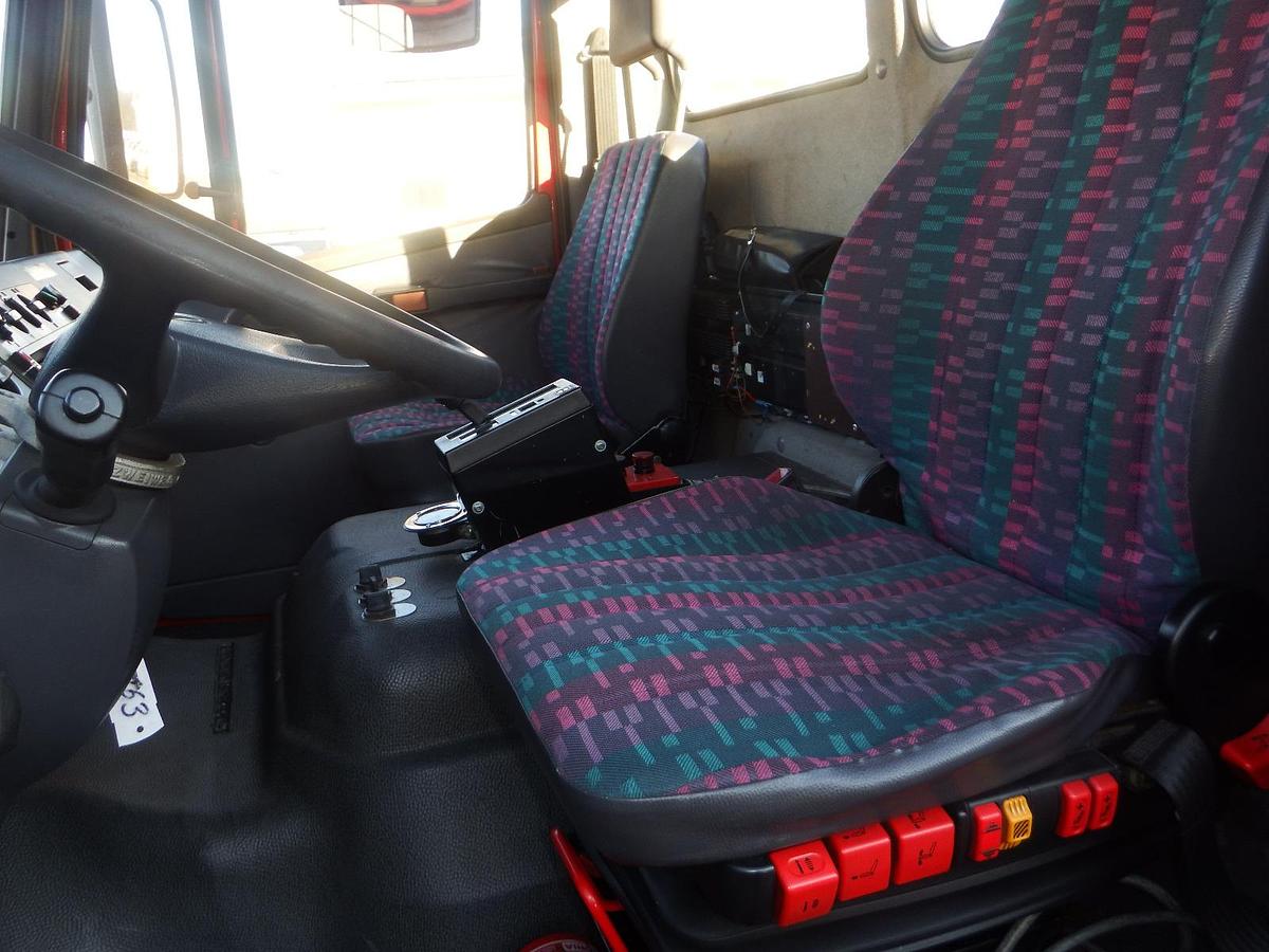 Gebraucht Mercedes-Benz 1124AF 4x4 ZW Feuerwehr Zweiwege Schienenverkehr Lenkachse - AHK - Seilwinde - SFZ