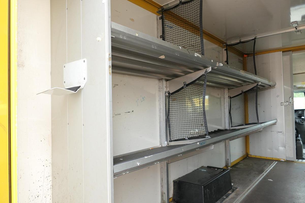 Gebraucht Iveco Daily 35 S11 C30C AUTOMATIK KAMERA Regale LUFT DURCHGANG EURO-5 CoC