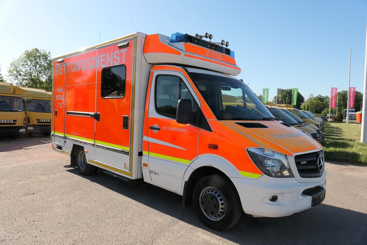 Gebraucht Mercedes-Benz Sprinter 519 CDI Klima Krankenwagen
