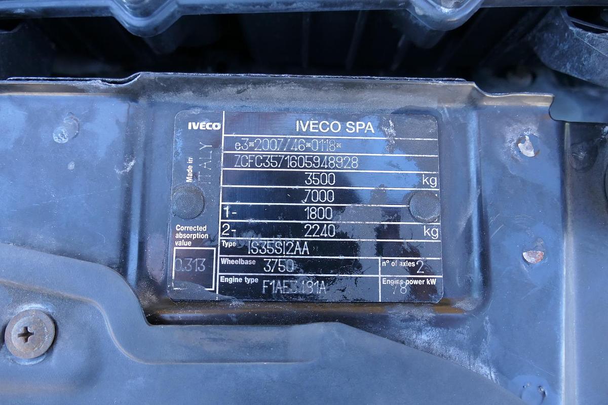 Gebraucht Iveco Daily 35 S11 C30C AUTOMATIK KAMERA Regale LUFT DURCHGANG EURO-5 CoC