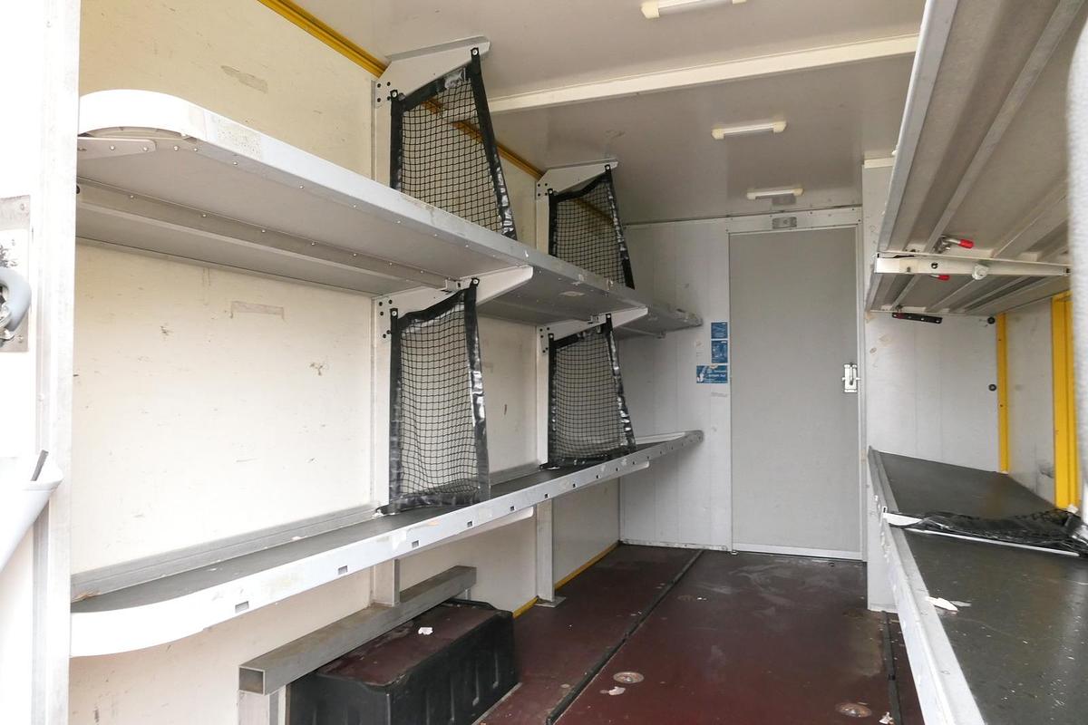 Gebraucht Mercedes-Benz SPRINTER 310 CDI MAXI EURO-5 KOFFER DURCHGANG REGALE KAMERA SERVICE