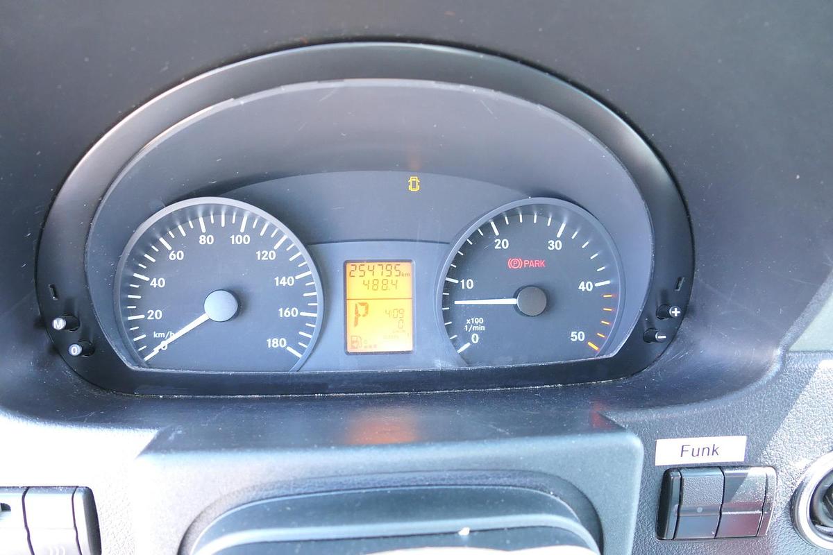 Gebraucht Mercedes-Benz Sprinter 519 CDI Klima Krankenwagen Fahrtec Aufbau