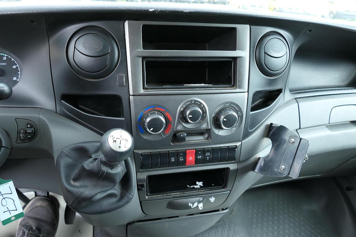 Gebraucht Iveco Daily 35 S11 C30C AUTOMATIK KAMERA Regale LUFT DURCHGANG EURO-5 CoC