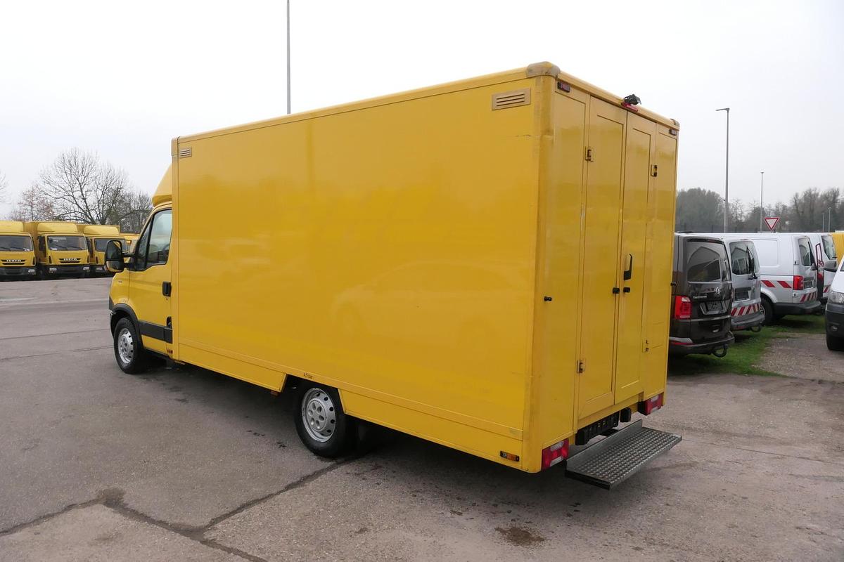 Gebraucht Iveco Daily 35 S11 C30C AUTOMATIK Regale LUFT - EURO 5 - CoC