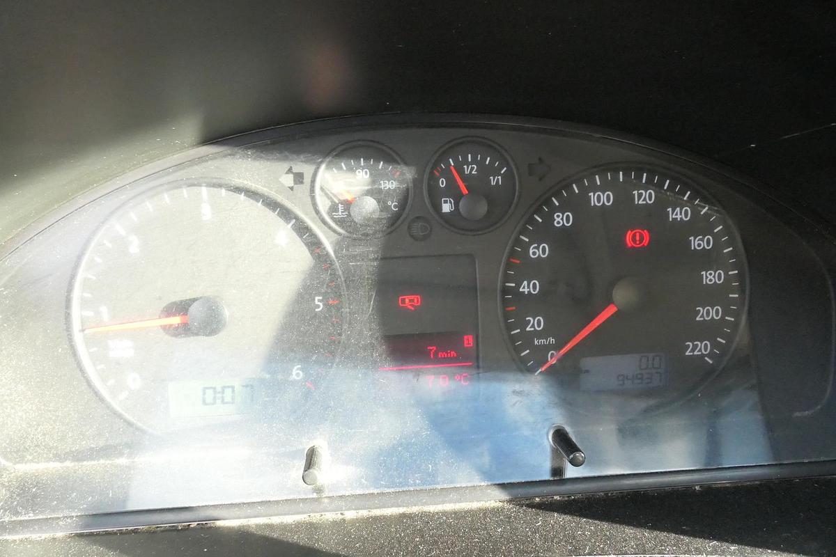 Gebraucht Volkswagen T5 Transporter 1.9 TDI 2-Sitzer PARKTRONIK 2xSCHIEBETÜR