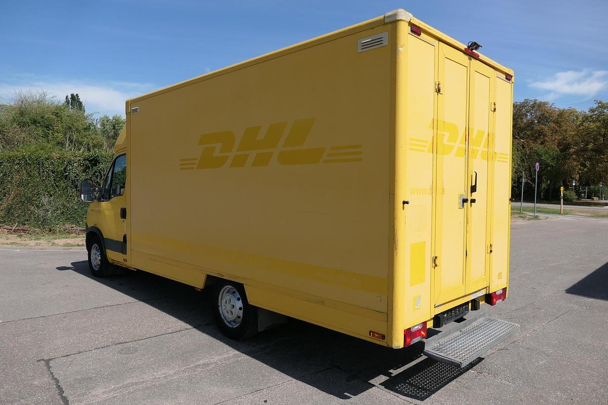 Gebraucht Iveco Daily 35 S11 C30C AUTOMATIK KAMERA Regale LUFT DURCHGANG EURO-5 CoC