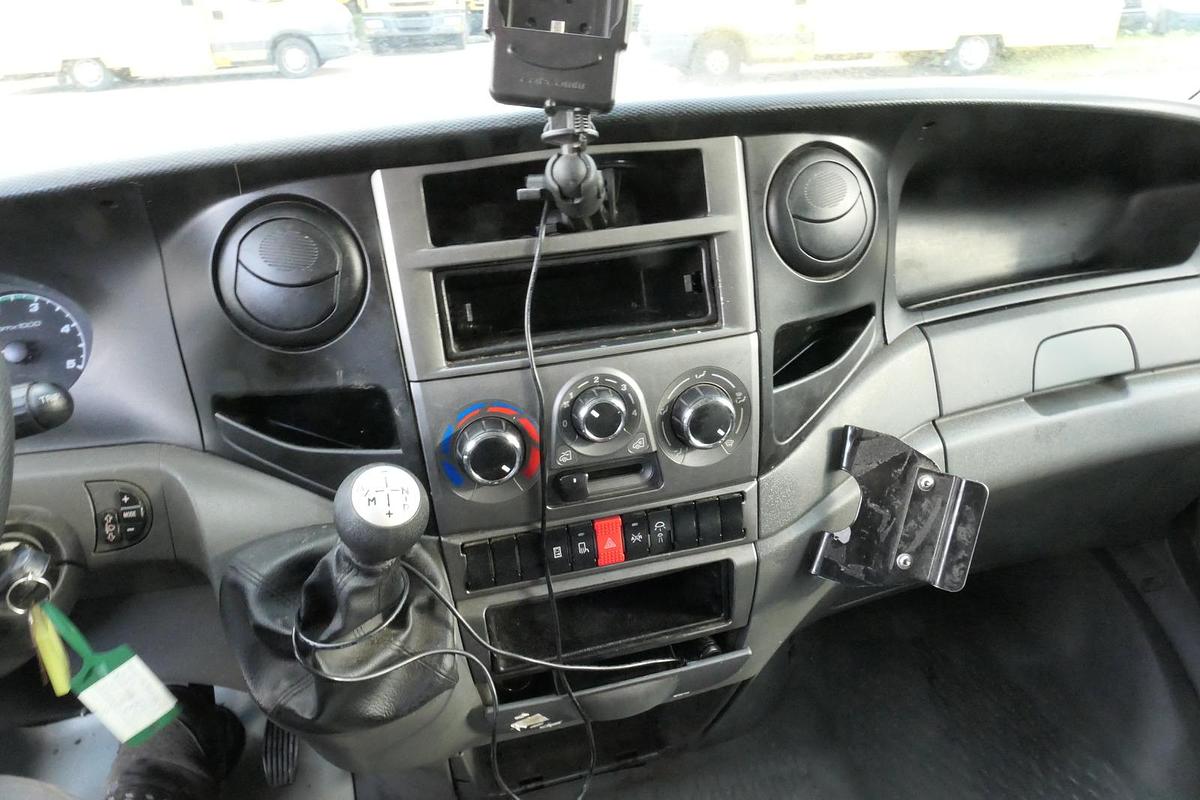 Gebraucht Iveco Daily 35 S11 C30C AUTOMATIK KAMERA MAXI KAMERA Regale LUFT - EURO 5 - CoC