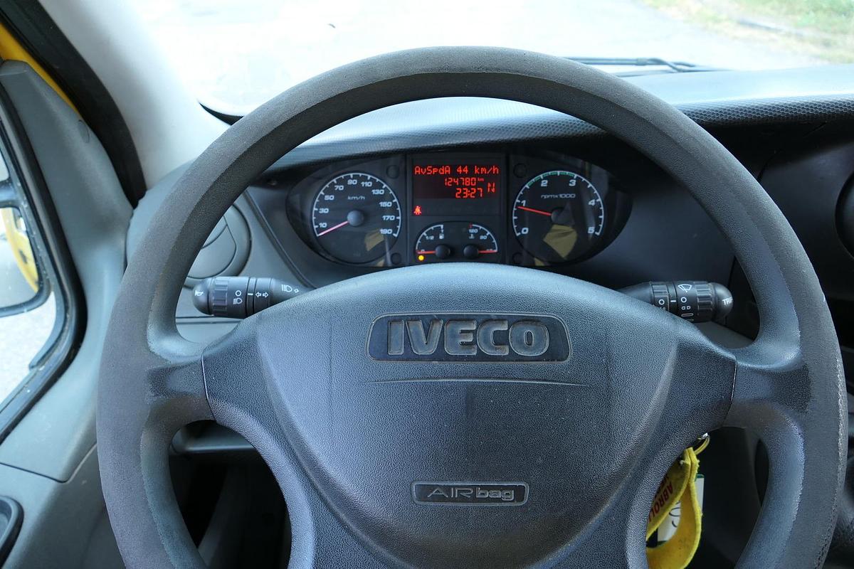 Gebraucht Iveco Daily 35 S11 C30C AUTOMATIK KAMERA MAXI KAMERA Regale LUFT - EURO 5 - CoC